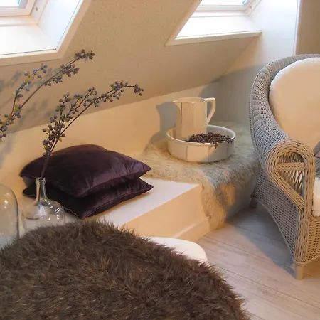 Janny - Couette-café